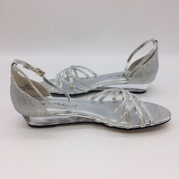 NEW Easy Street Tarrah Women’s Wedge Sandals SILVER GLITTER CRISSCROSS STRAPS - Picture 9 of 10